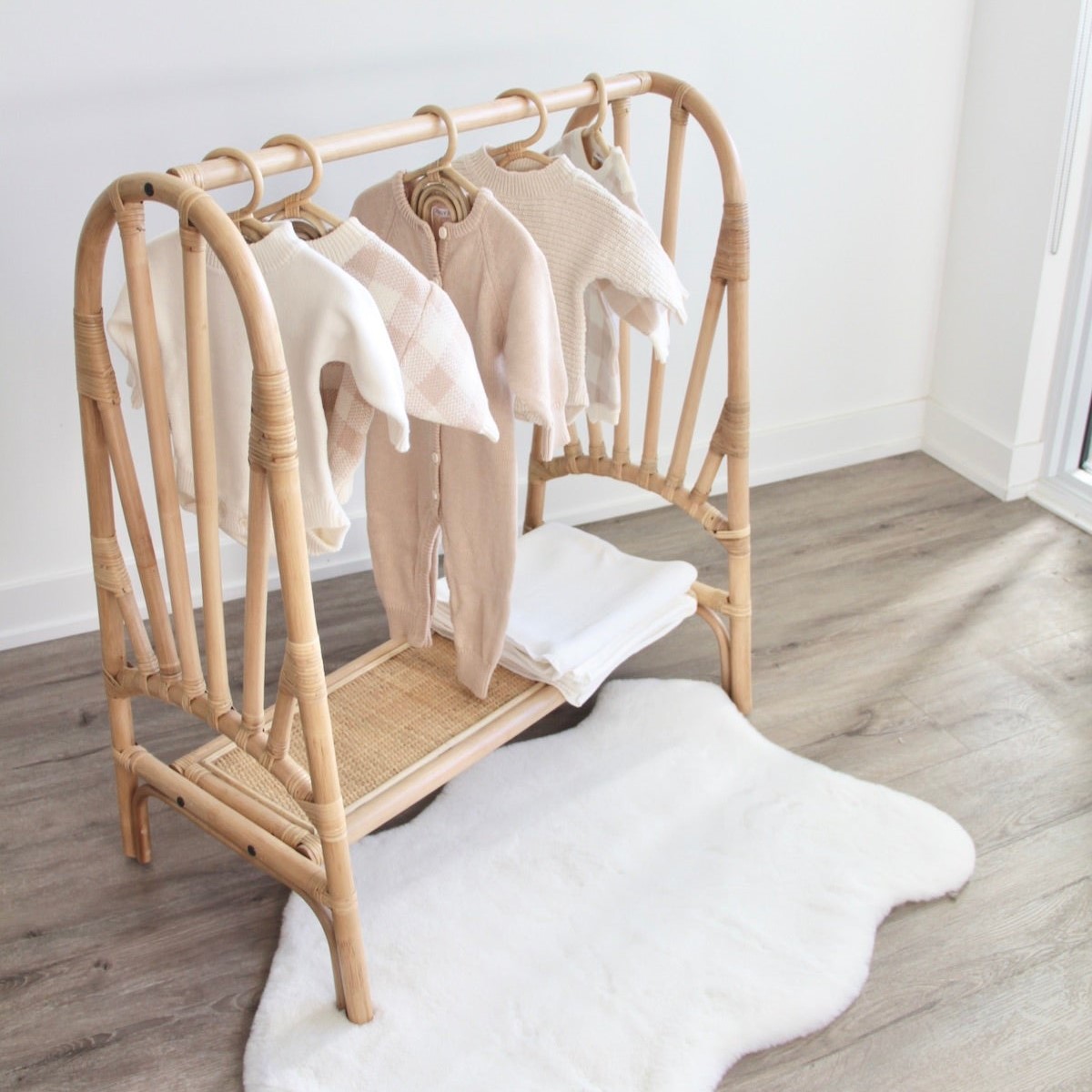 Petites cintres décoratifs, su - Baby Clothing Rail avis et prix