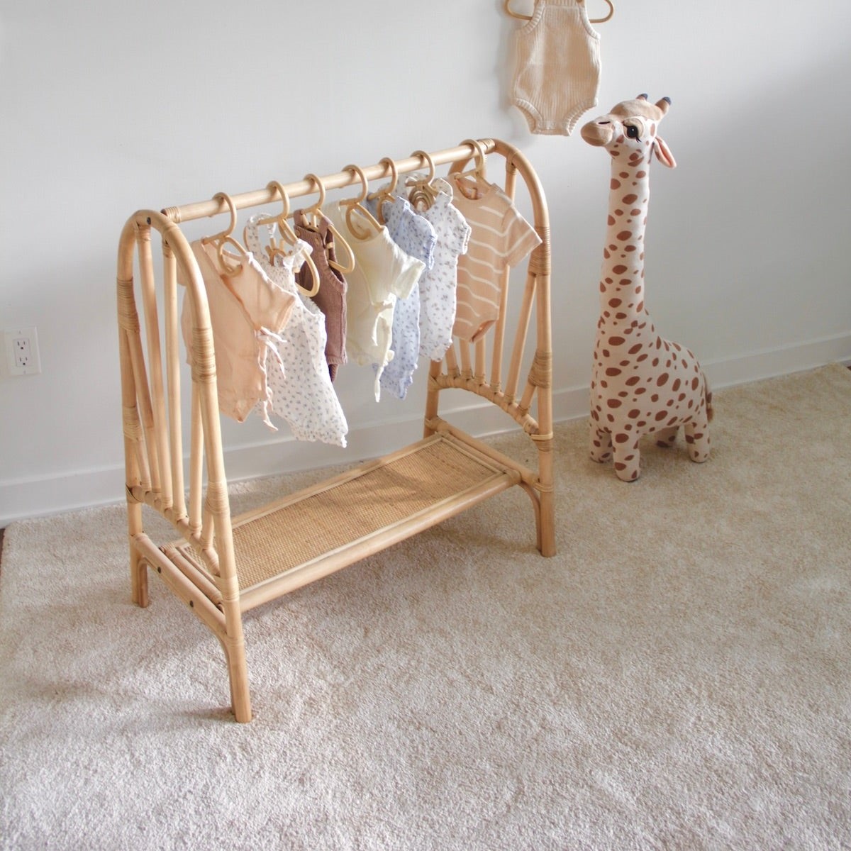 Petites cintres décoratifs, su - Baby Clothing Rail avis et prix